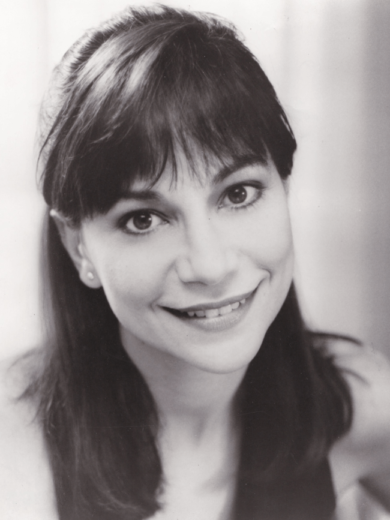 Նորա Արմանի